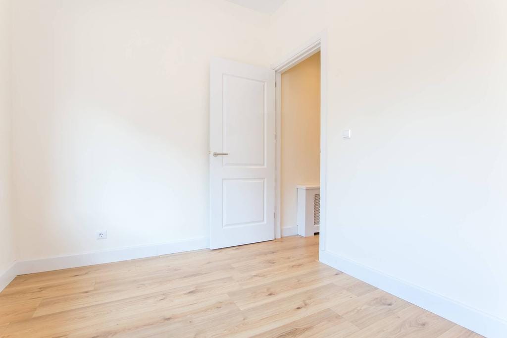 Photo 10 of Lunterenstraat 15