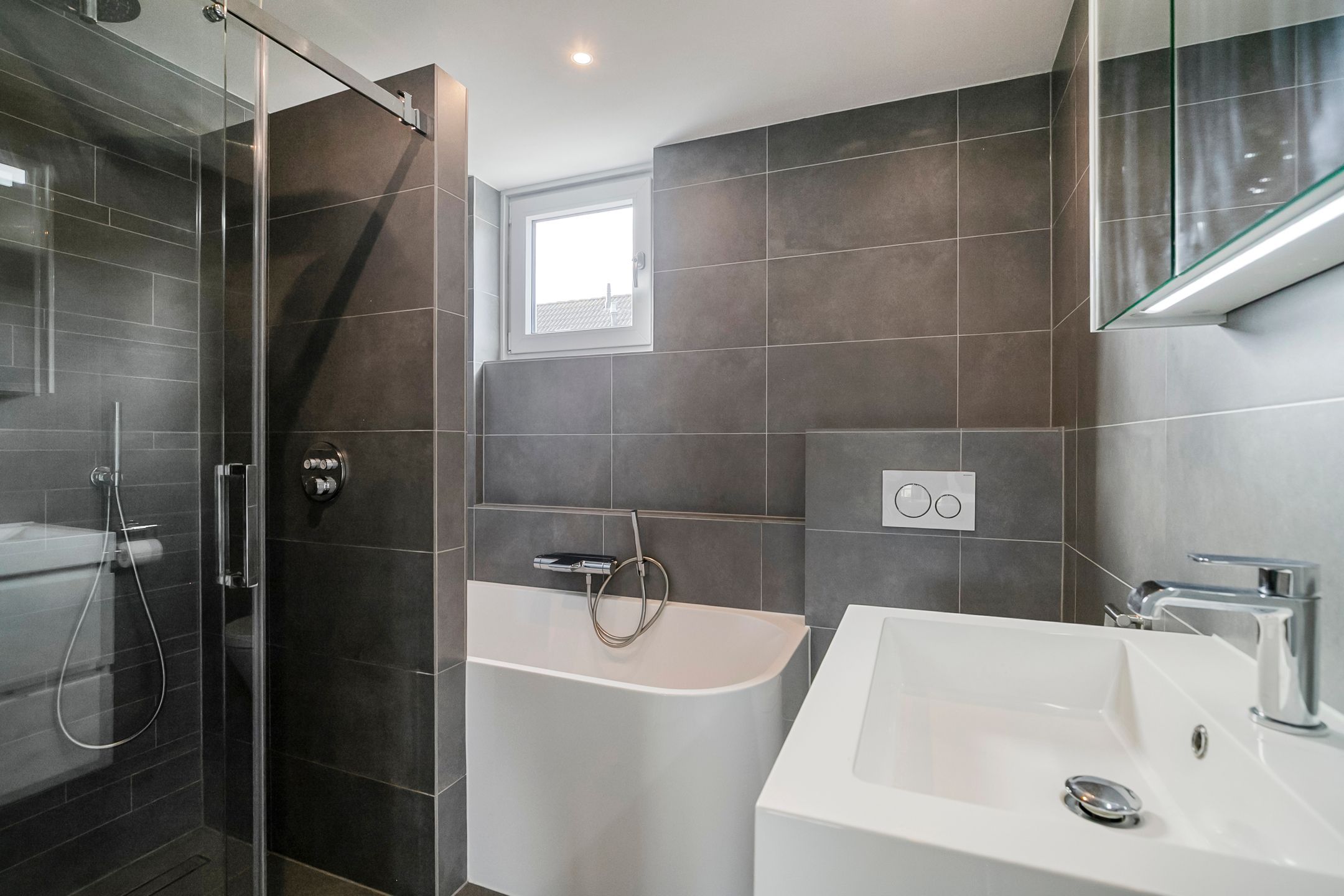 Photo 27 of Richard Holpad 3