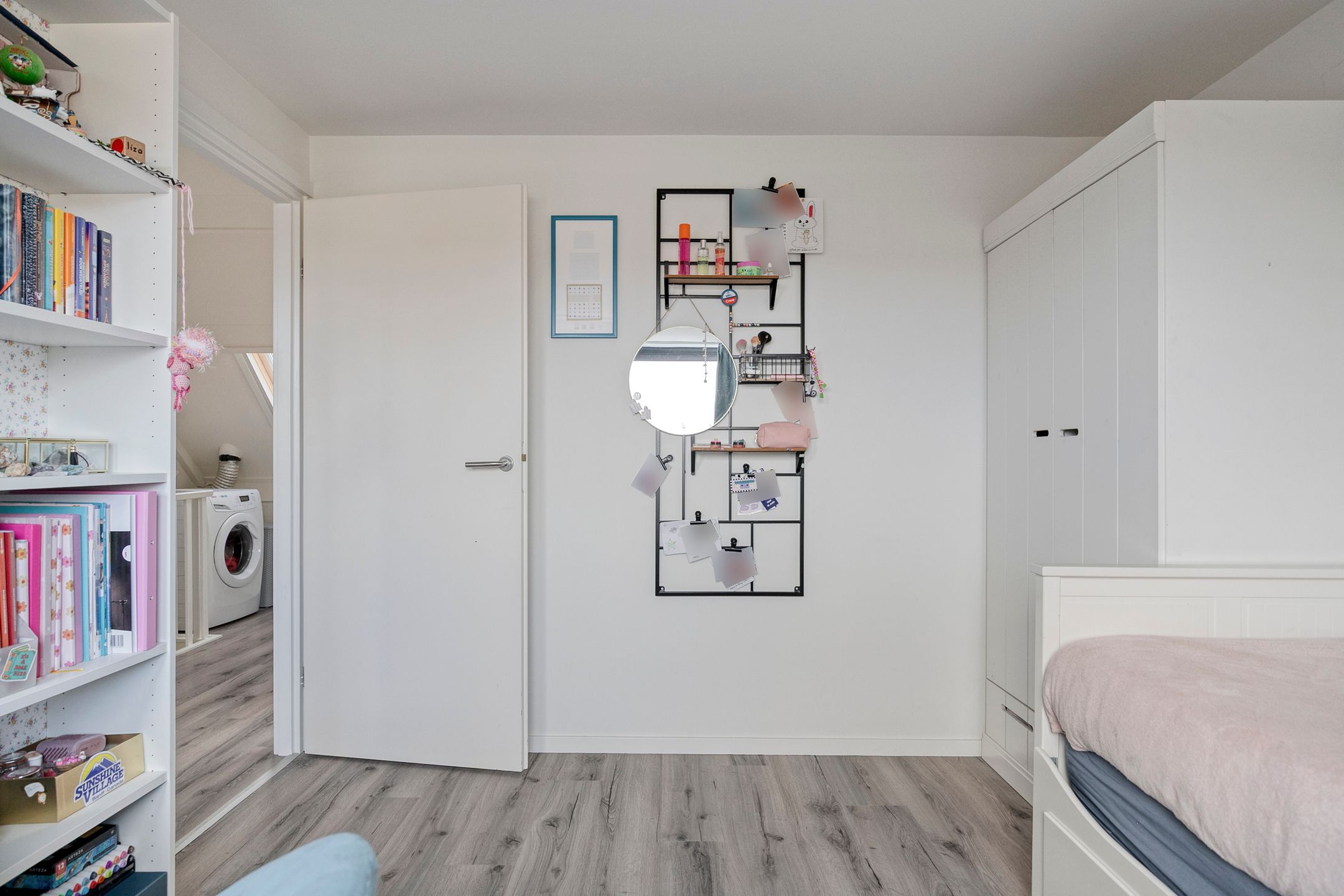 Photo 36 of Richard Holpad 3