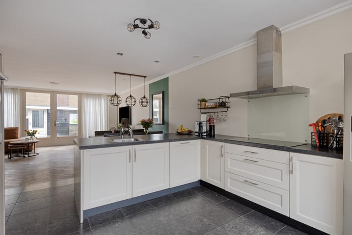 Photo 3 of Fluitekruidweg 6