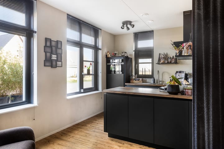 Foto 17 van Pastoor van Tielstraat 66