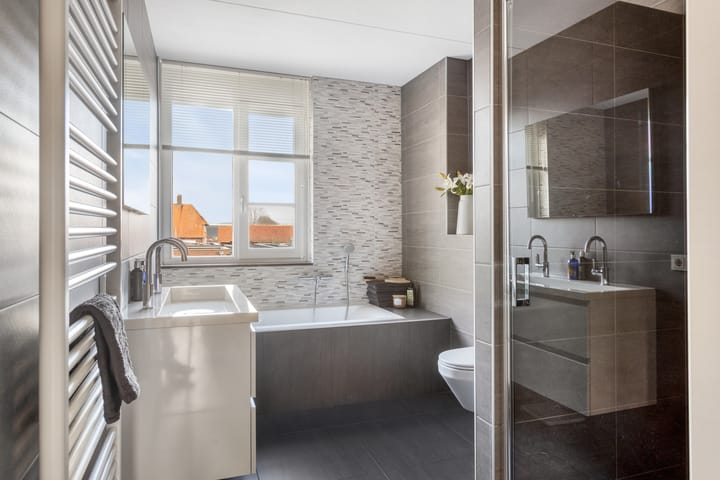 Foto 23 van Pastoor van Tielstraat 66