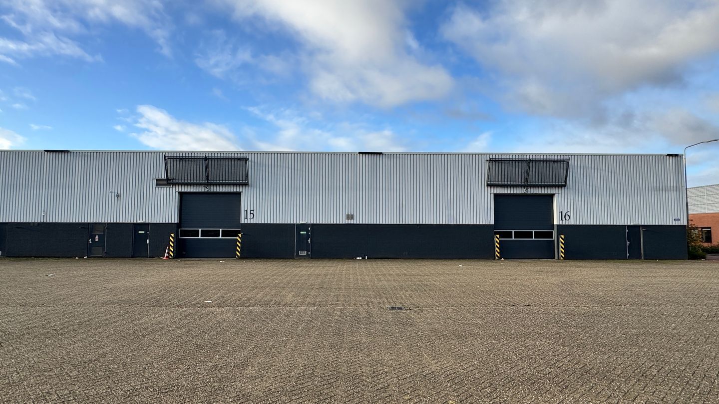 View photo 4 of Hallenweg 15-16