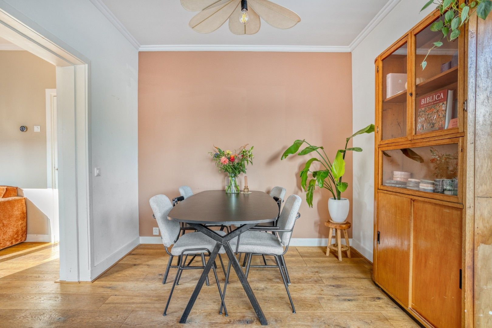 Photo 15 of Apeldoornsestraat 13