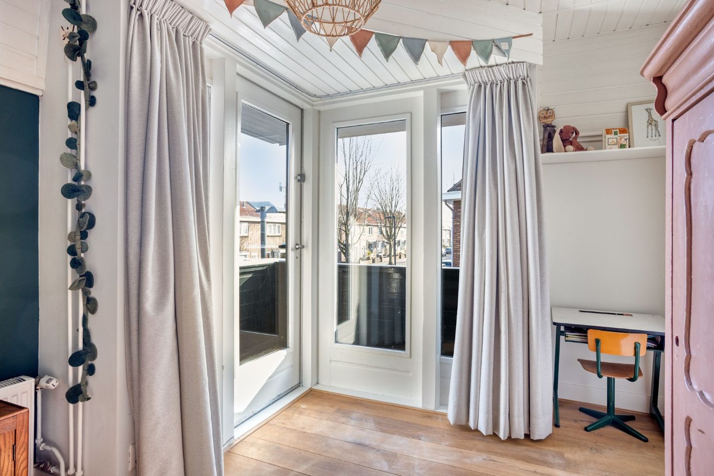 Photo 29 of Apeldoornsestraat 13