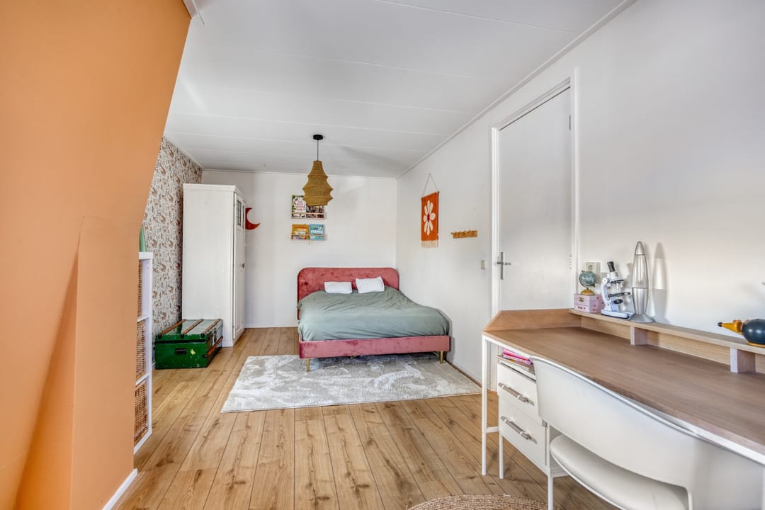 Photo 38 of Apeldoornsestraat 13