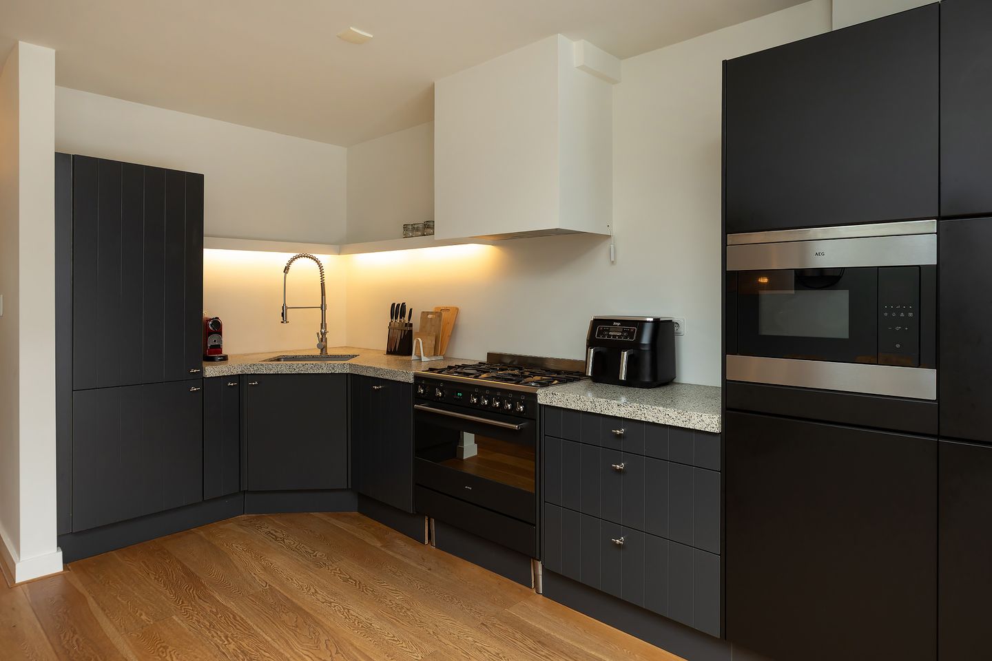 Foto 10 van Hazenstraat 8