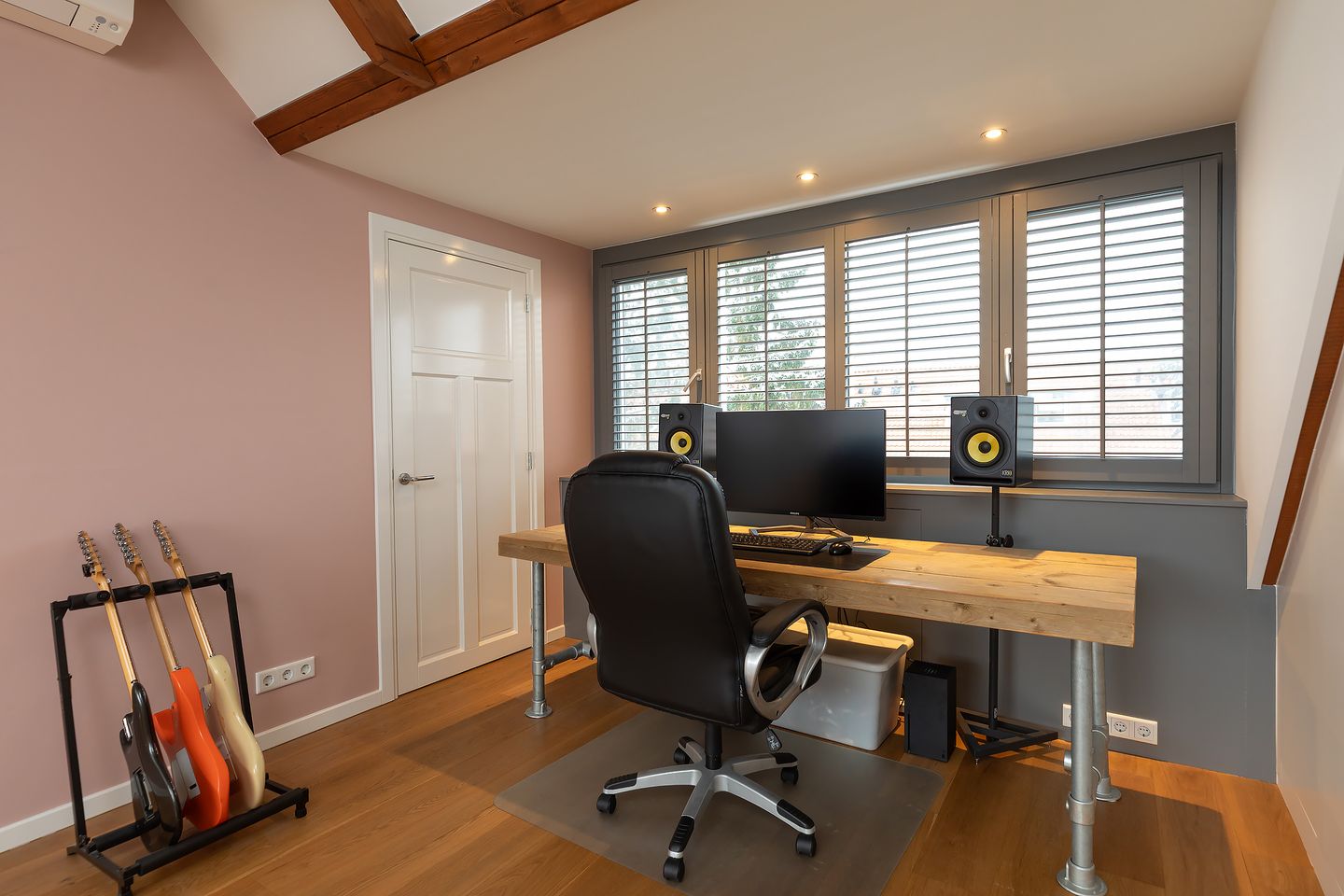 Foto 25 van Hazenstraat 8