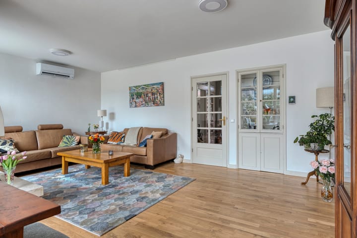 Photo 6 of Vernhoutstraat 5