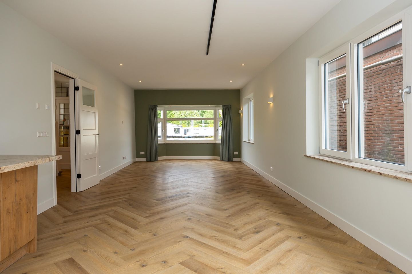 Photo 10 of Nieuwemeerdijk 199