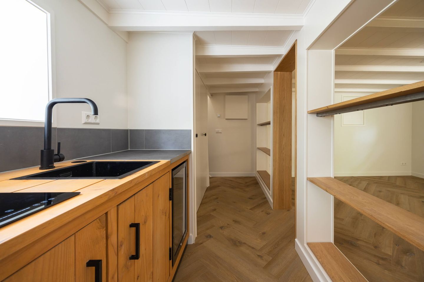 Photo 29 of Nieuwemeerdijk 199