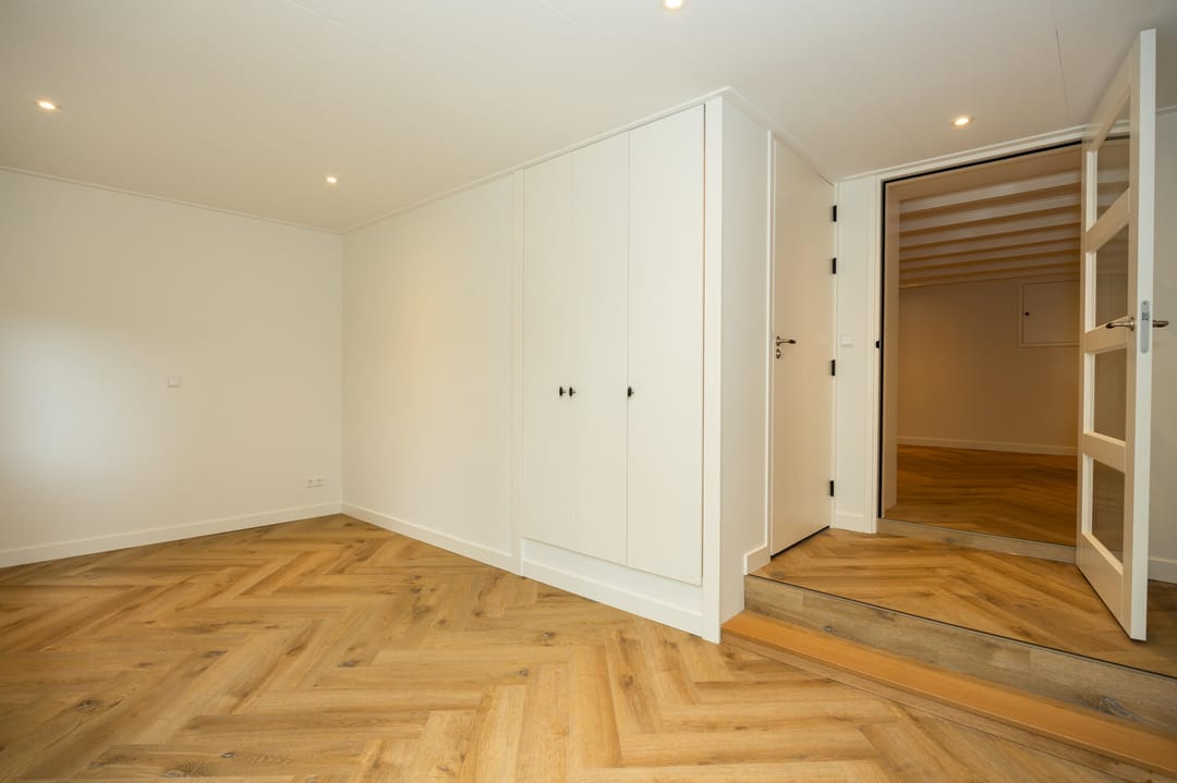 Photo 32 of Nieuwemeerdijk 199