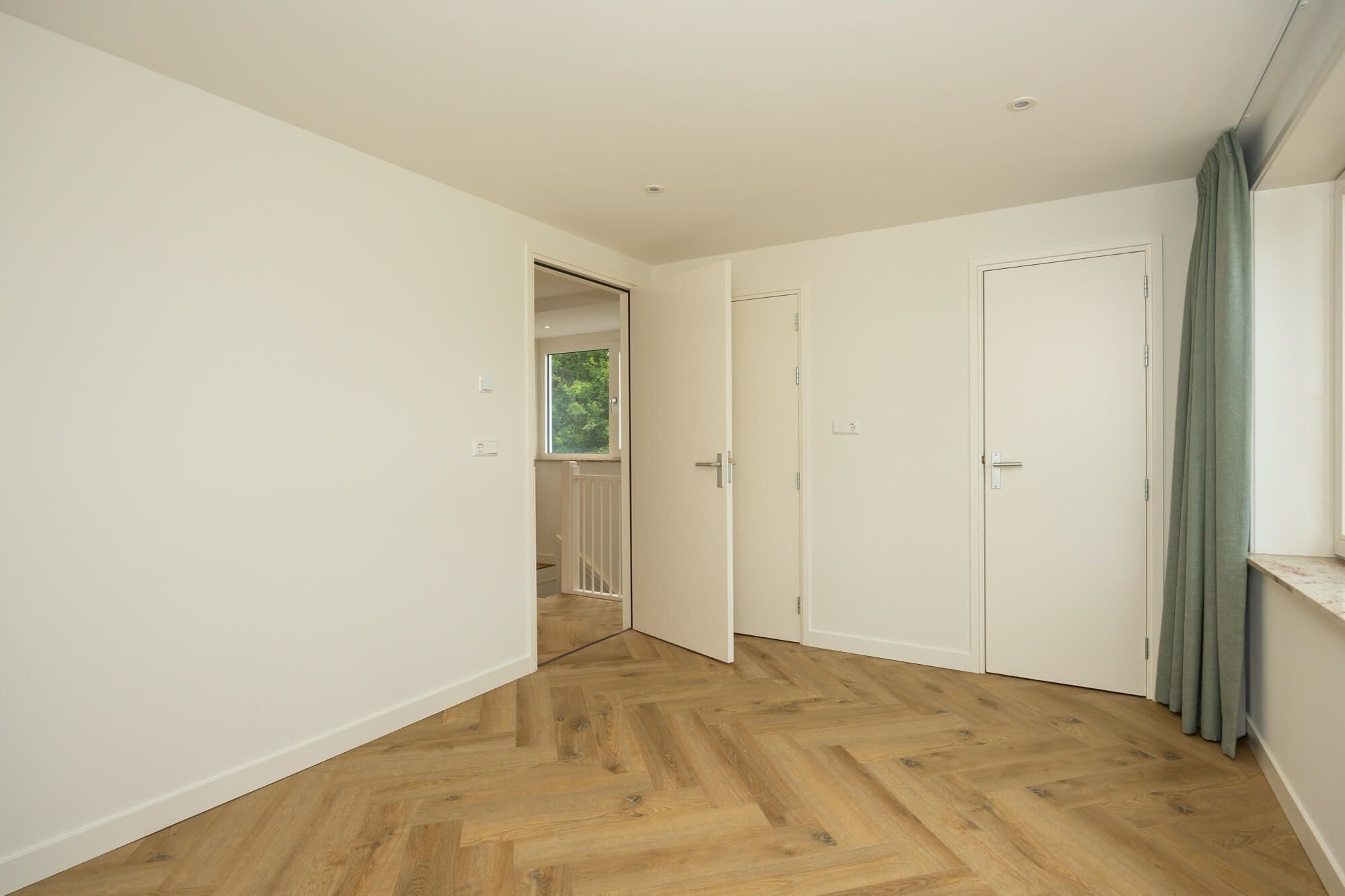 Photo 48 of Nieuwemeerdijk 199