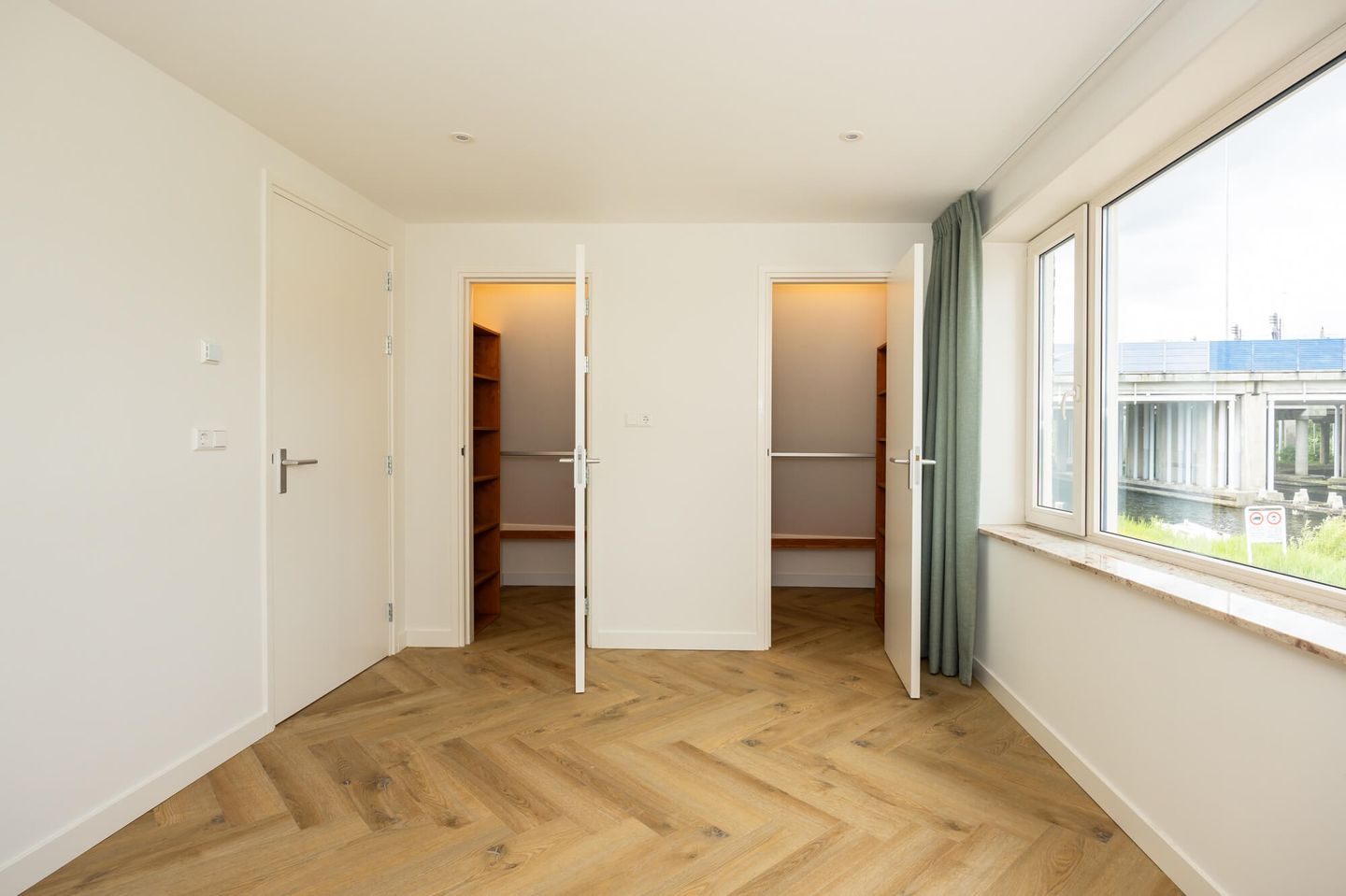 Photo 49 of Nieuwemeerdijk 199