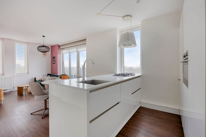 Foto 8 van Hoofdweg 854-P