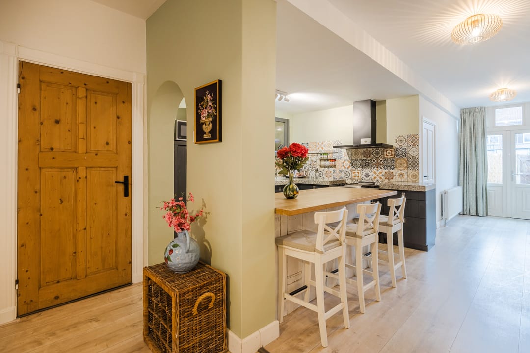 Photo 11 of Borneostraat 7