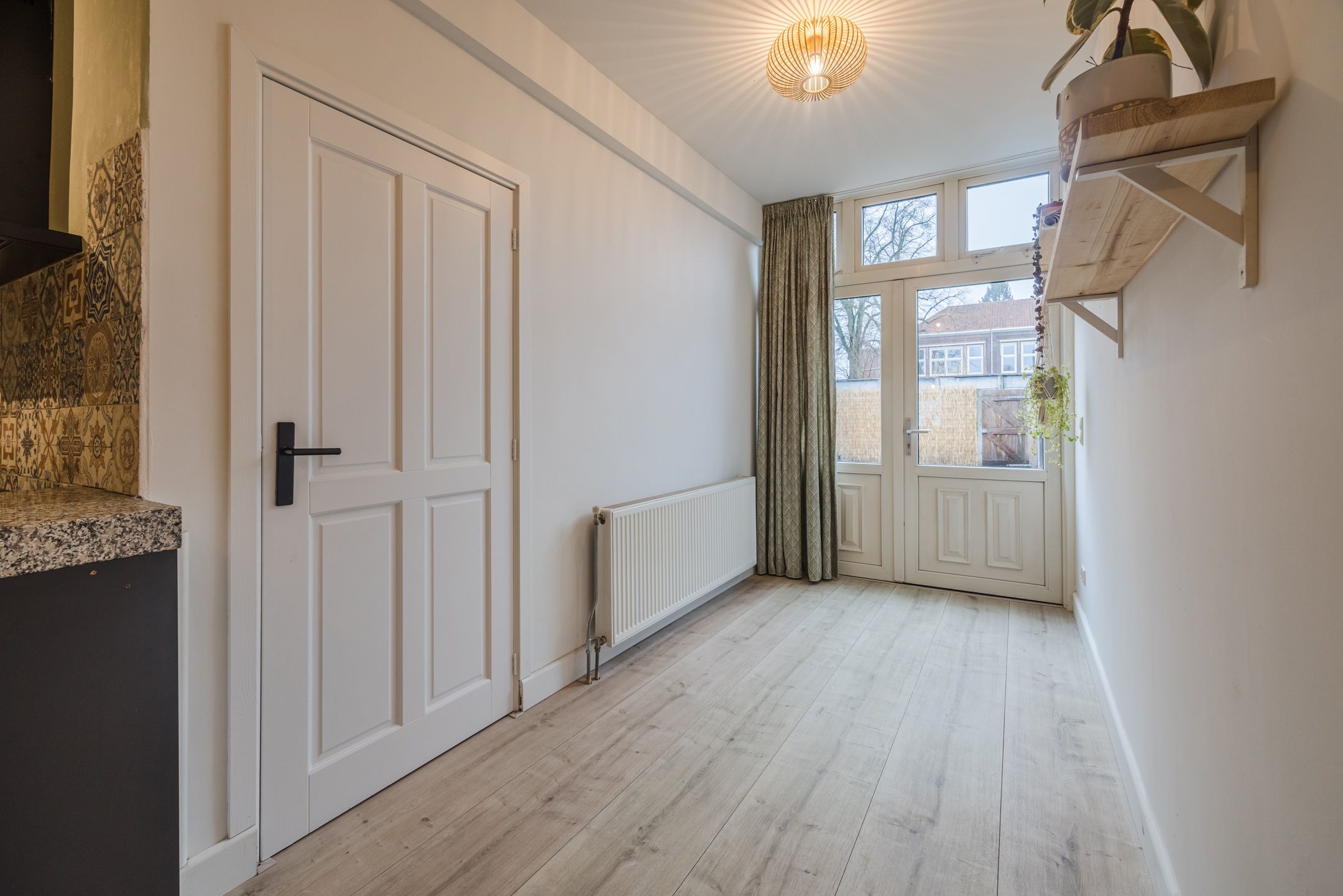 Photo 18 of Borneostraat 7