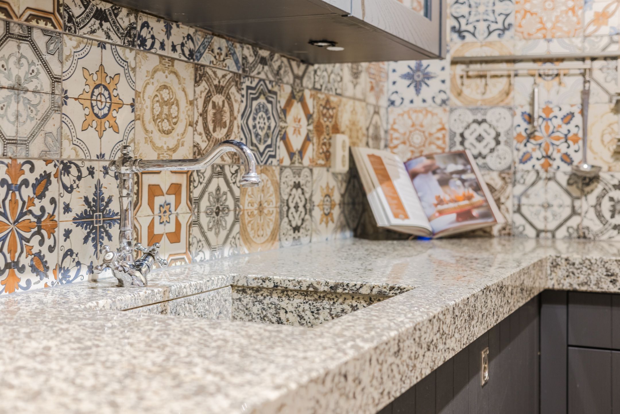 Photo 15 of Borneostraat 7