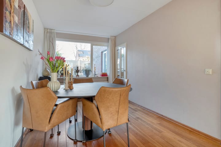 Photo 20 of Reiger 90