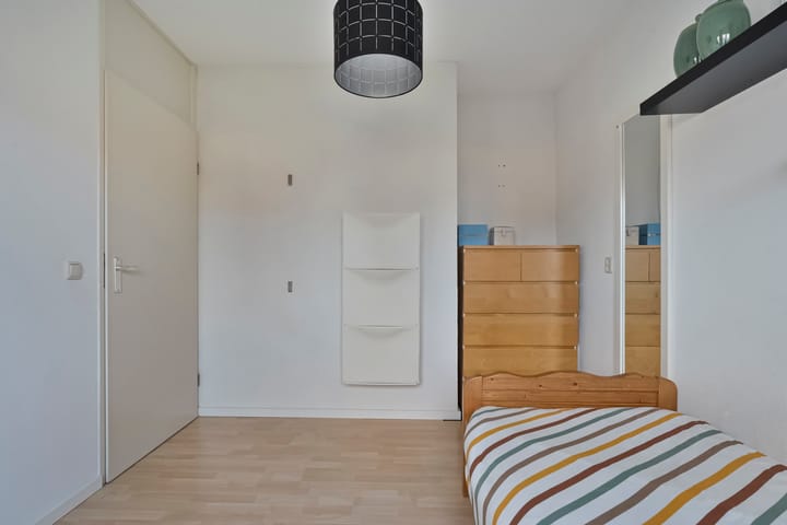 Photo 32 of Reiger 90