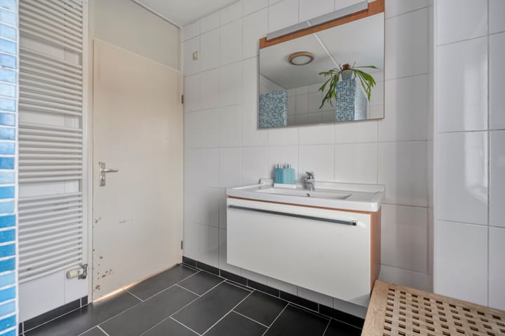 Photo 36 of Reiger 90