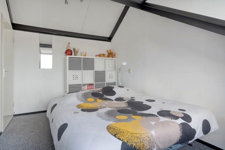 Photo 41 of Reiger 90