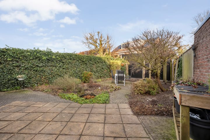 Photo 44 of Reiger 90