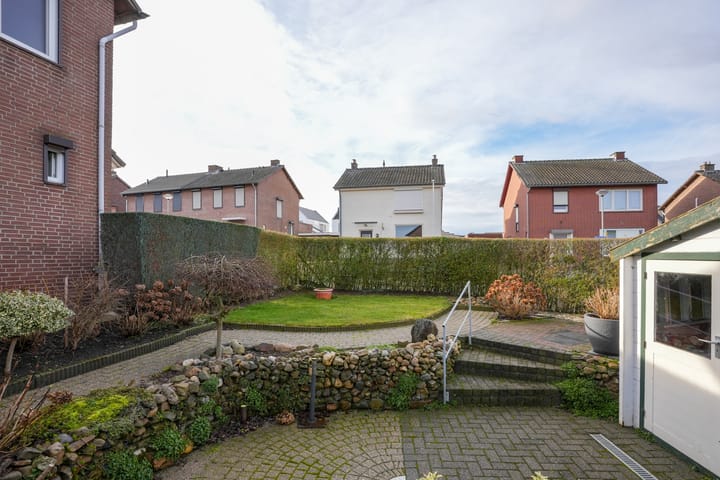 Foto 23 van Pastoor Rohsstraat 14