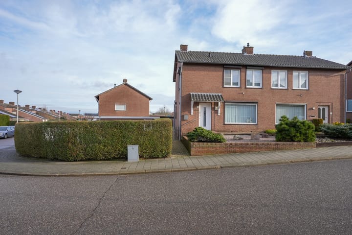 Foto 28 van Pastoor Rohsstraat 14