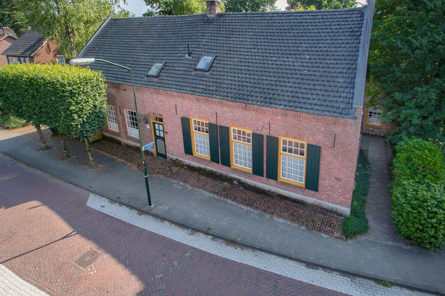 Photo 4 of Lindenstraat 14