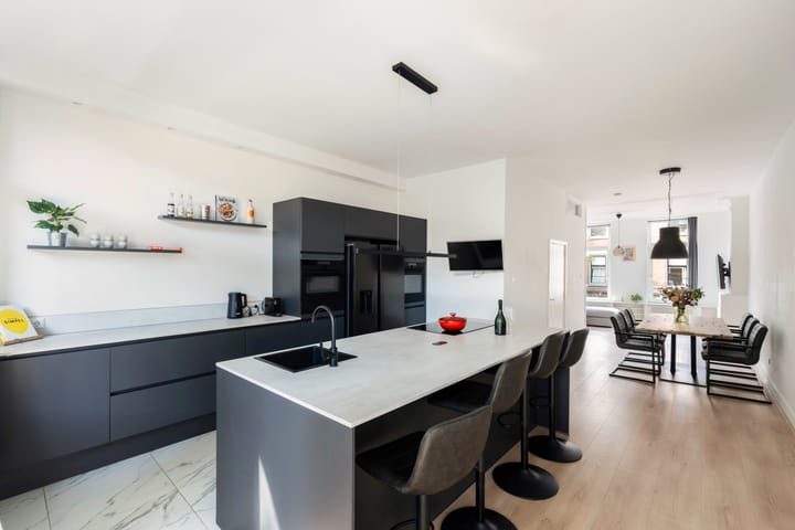 Foto 10 van IJsclubstraat 36-B