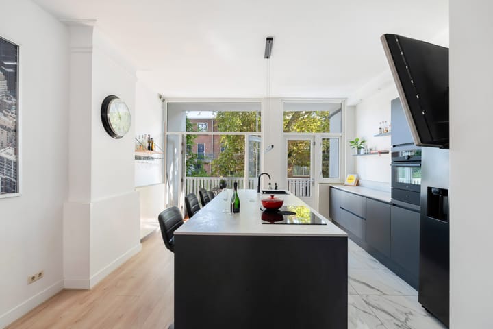 Foto 12 van IJsclubstraat 36-B