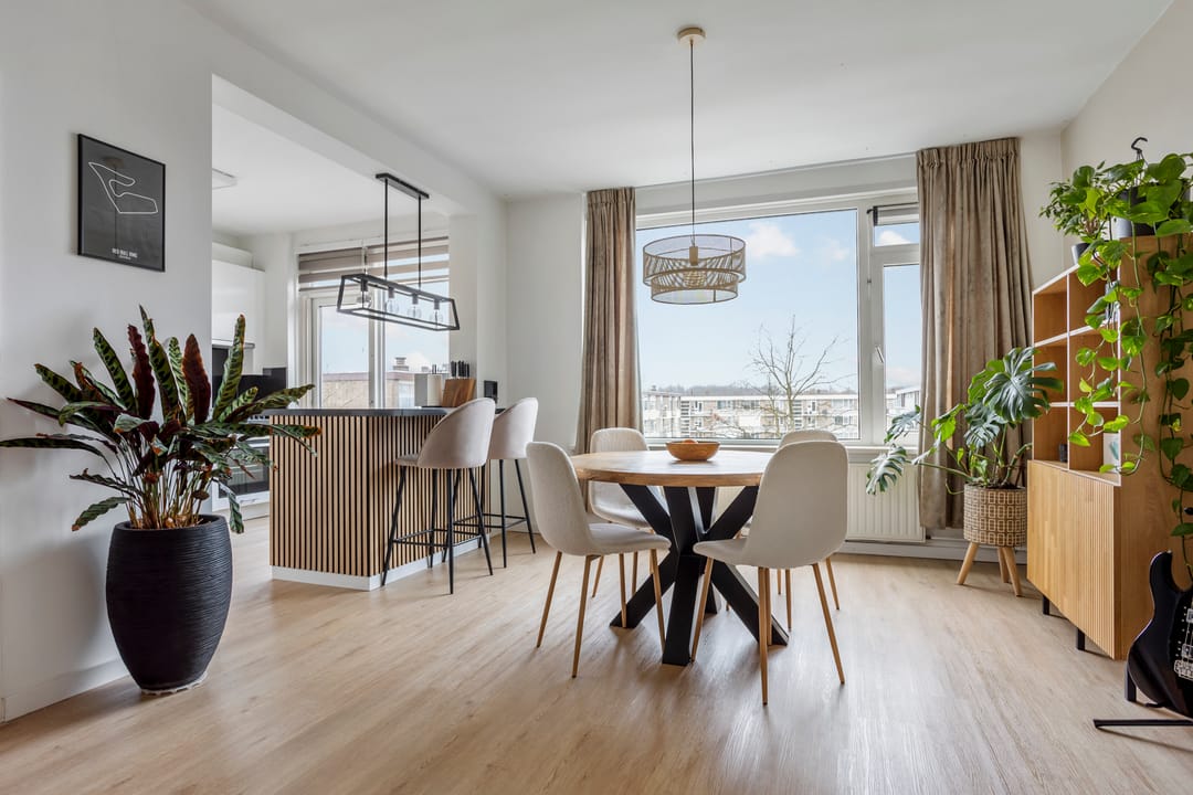 Foto 2 van Van Opbergenstraat 20