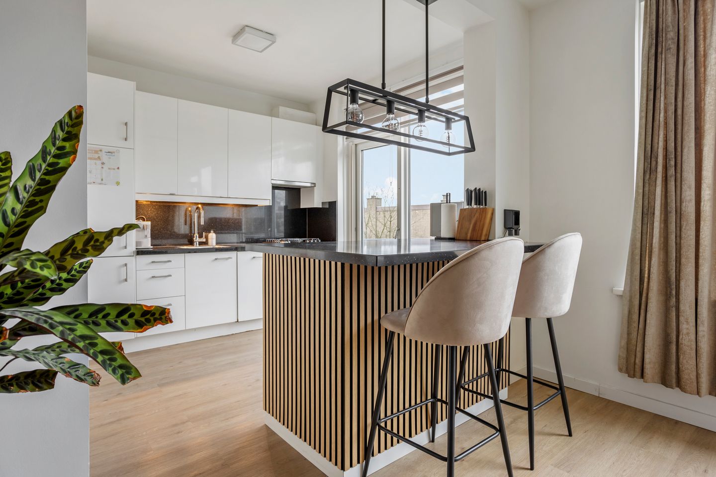 Foto 4 van Van Opbergenstraat 20