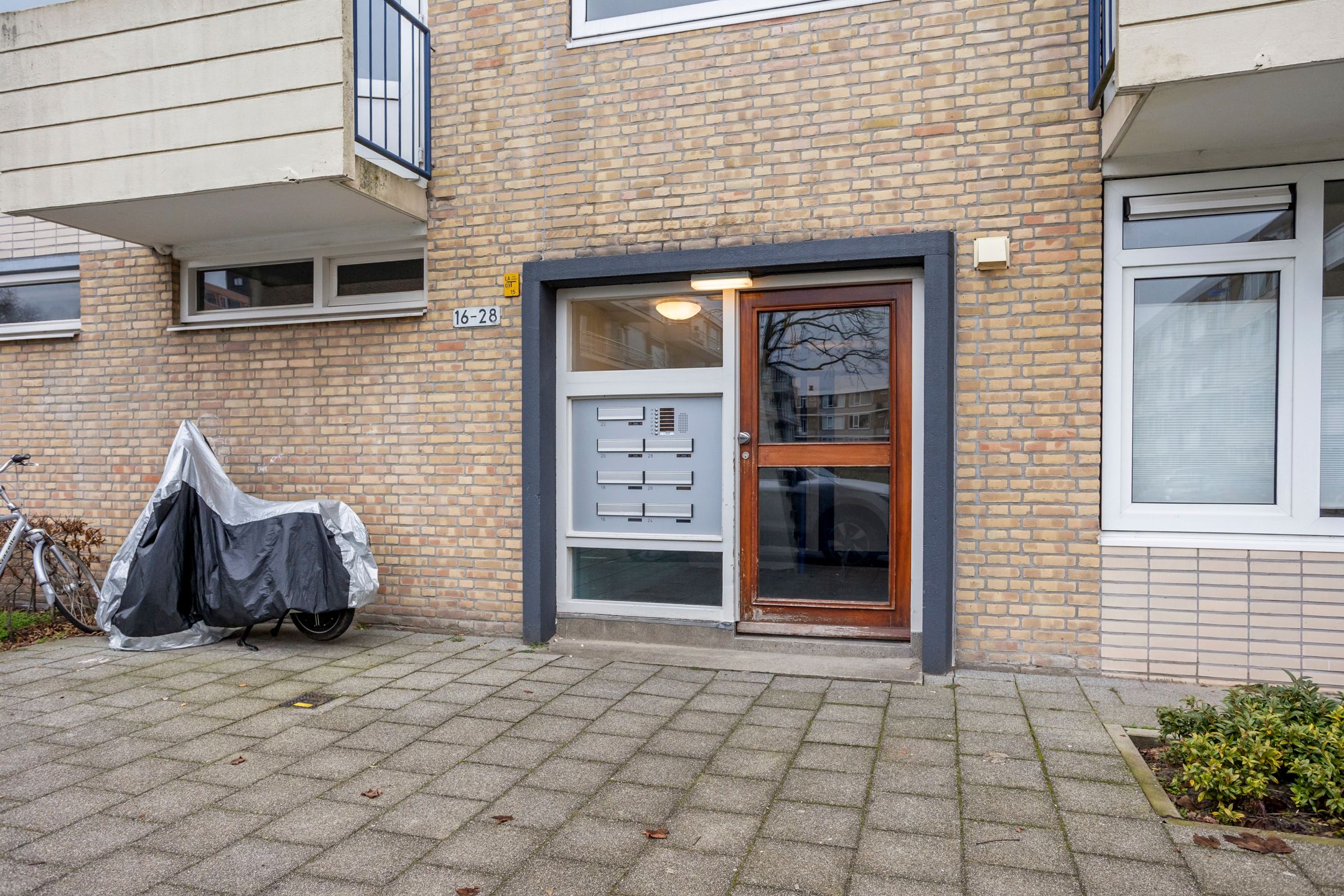 Foto 6 van Van Opbergenstraat 20