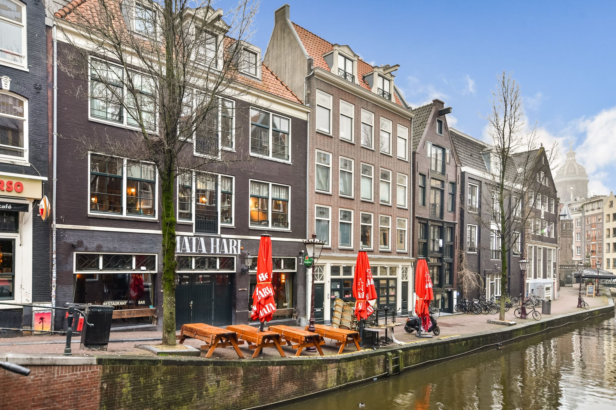 Photo 18 of Oudezijds Achterburgwal 14-B