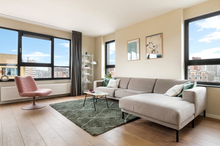 Photo 9 of Derkinderenstraat 176