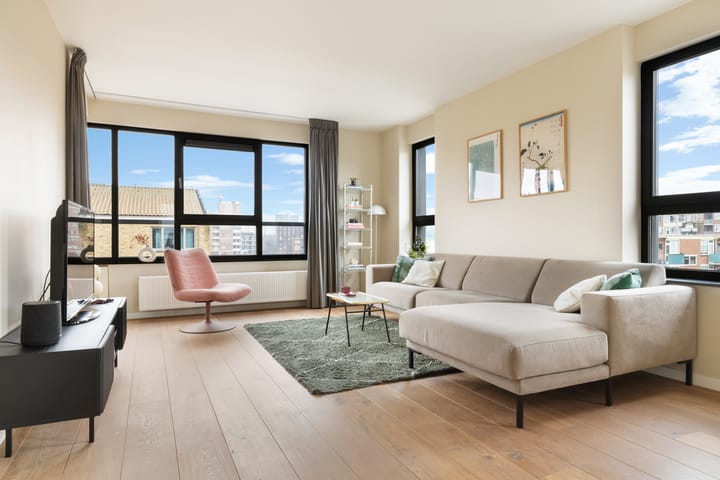 Photo 11 of Derkinderenstraat 176