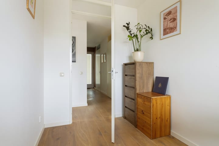 Photo 22 of Derkinderenstraat 176