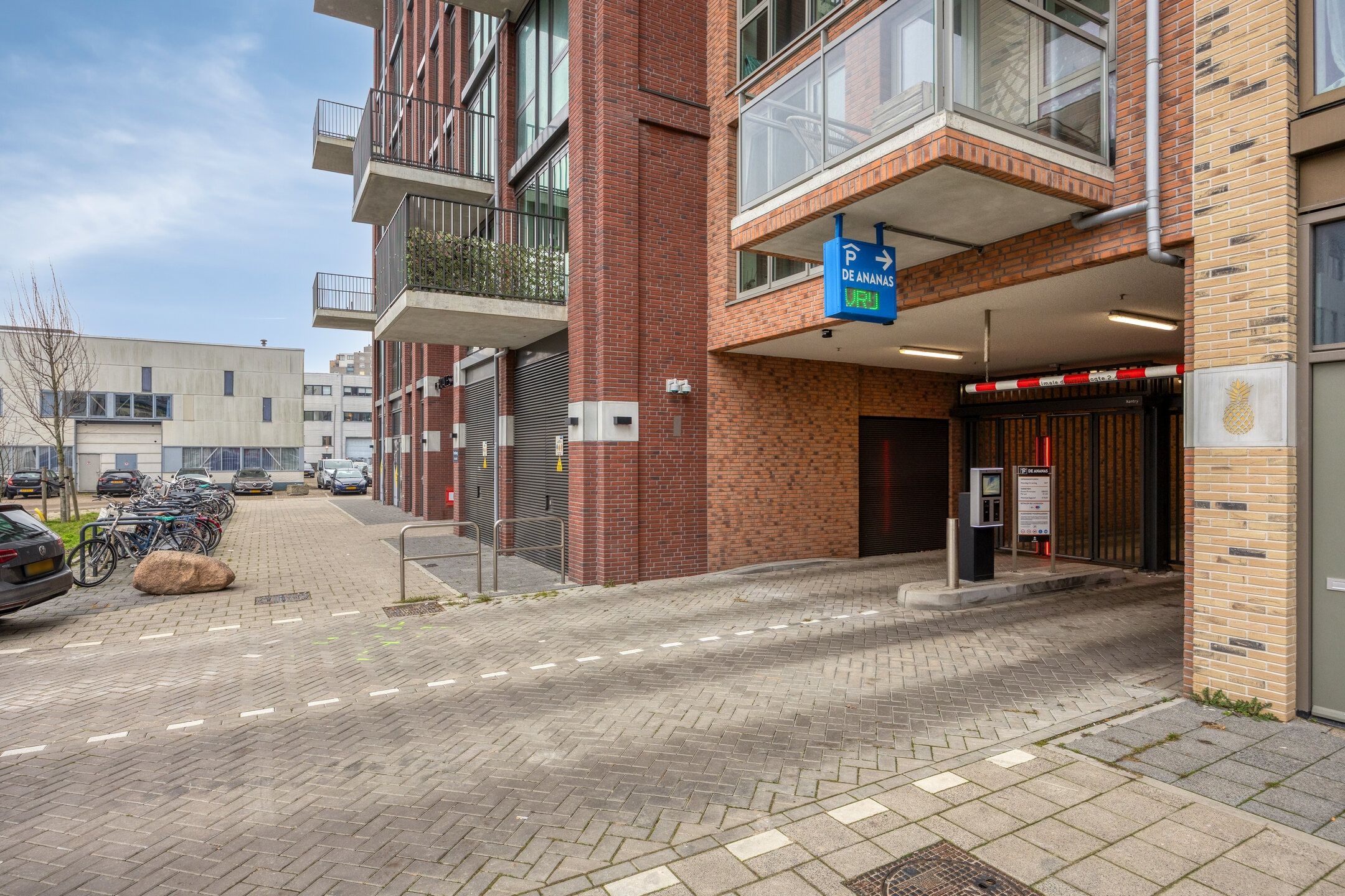 Photo 48 of Perzikweg 84