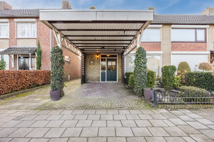 Photo 5 of Zwembadweg 15