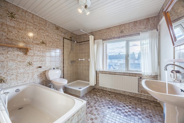 Foto 23 van Zwembadweg 15