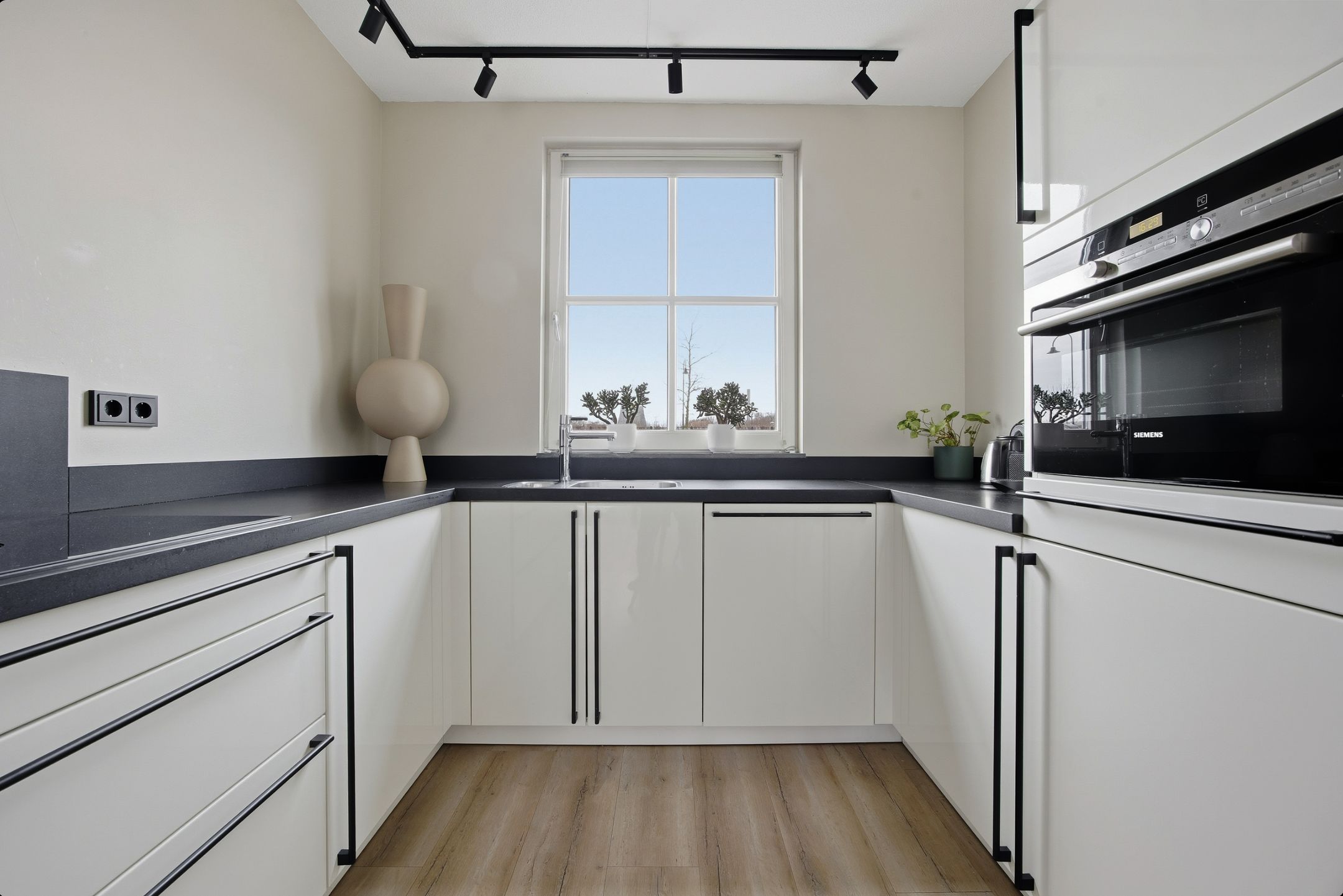 Photo 15 of Frederik Hendrik wal 1