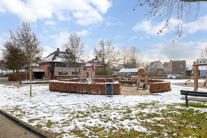 Photo 5 of van Lingenshoeve 12