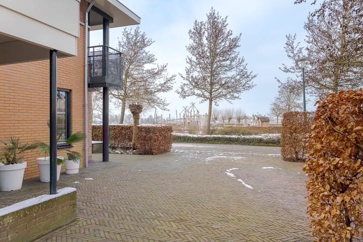 Photo 8 of van Lingenshoeve 12