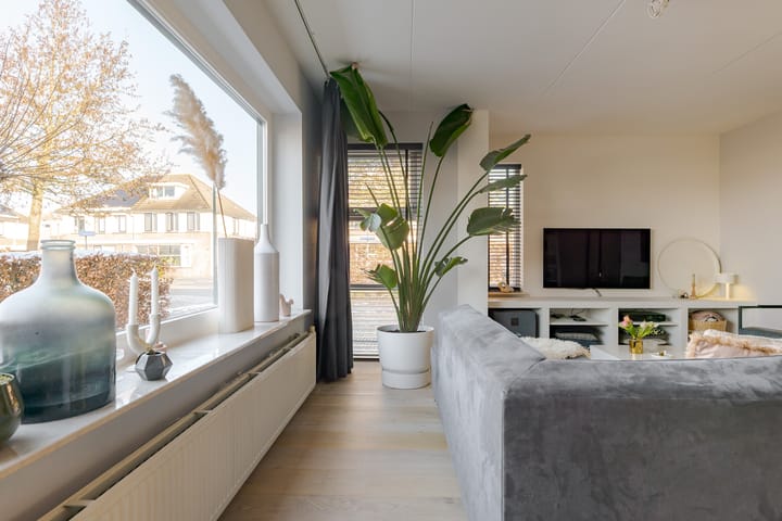 Photo 16 of van Lingenshoeve 12