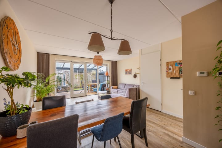 Foto 5 van Max Velthuijshof 1