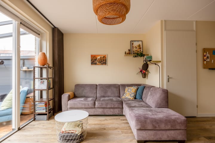 Foto 8 van Max Velthuijshof 1