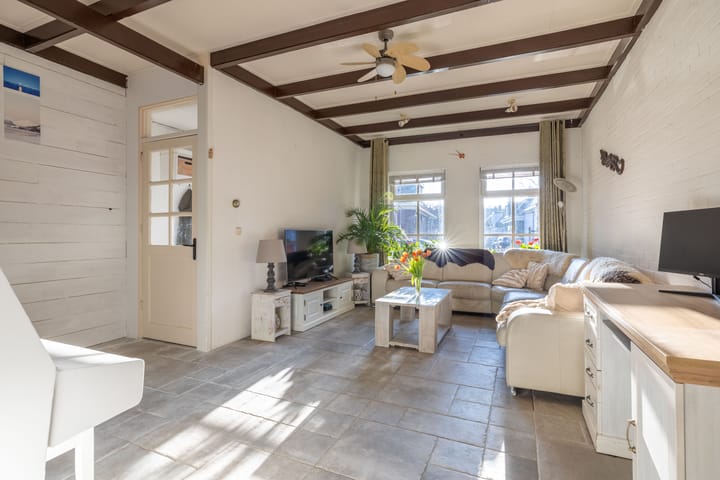 Photo 18 of Buorren 62