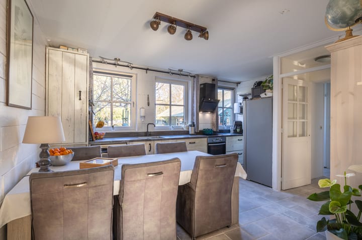 Photo 23 of Buorren 62